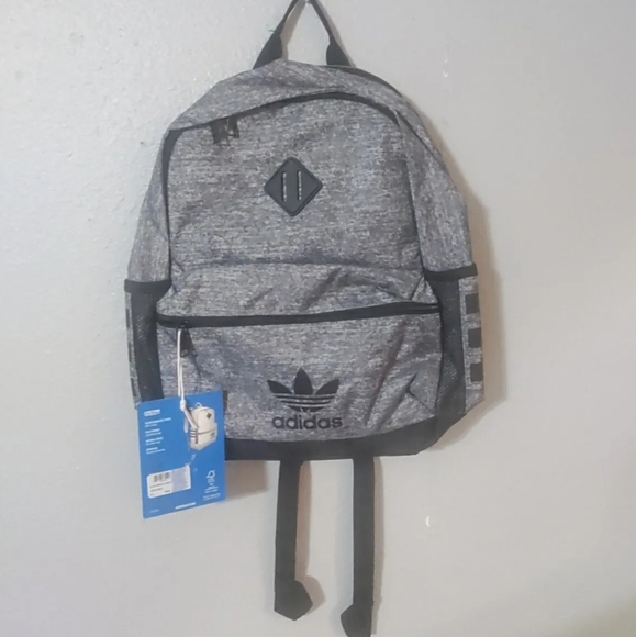 nike backpack black and yellow strap airmax 2000's G.T. Cut 4 Victor Wembanyama Big Kids' Basketball Shoes LB. Test:10 LB the Nike P Coach Men leather backpack has variants